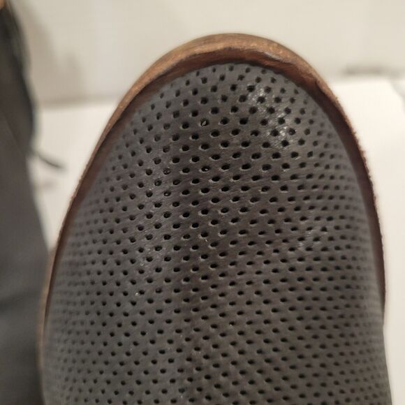 DOLCE VITA Yuri Perforated booties. Classic preppy Dark gray and camel sz 9.5 - Picture 7 of 11